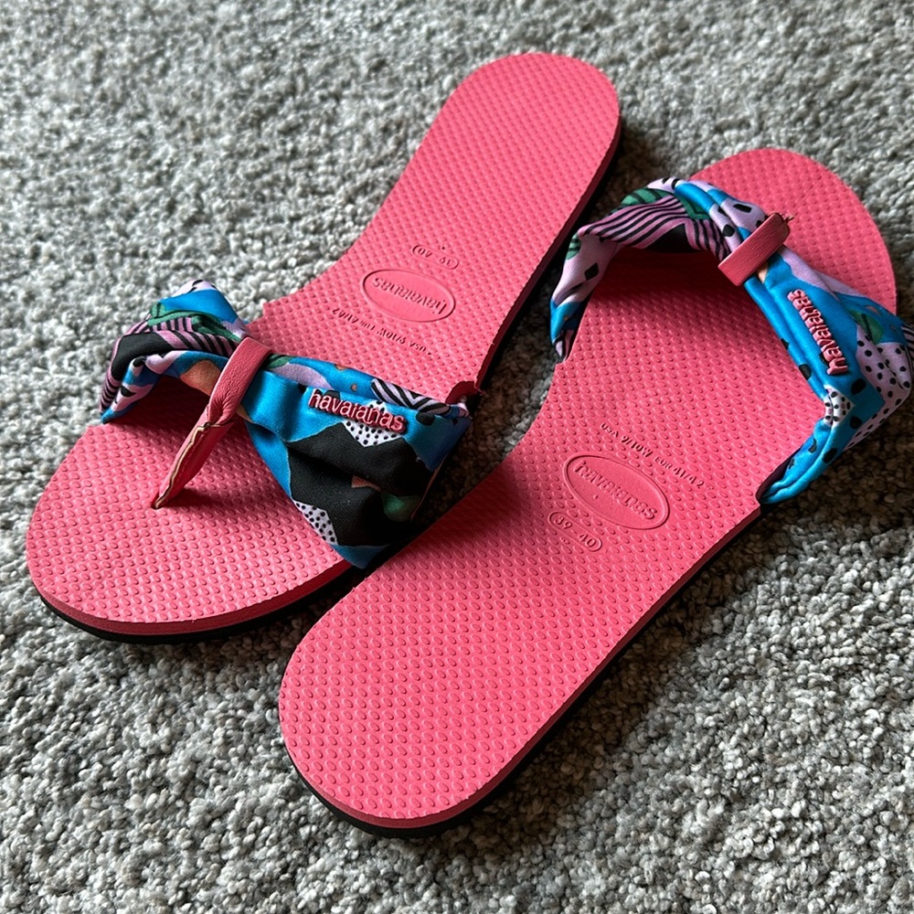 Havaianas You St Tropez pink bandana print flip flops